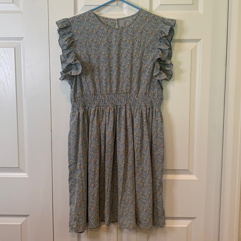 Shein XL Women’s Pale Blue Dress with Flowers